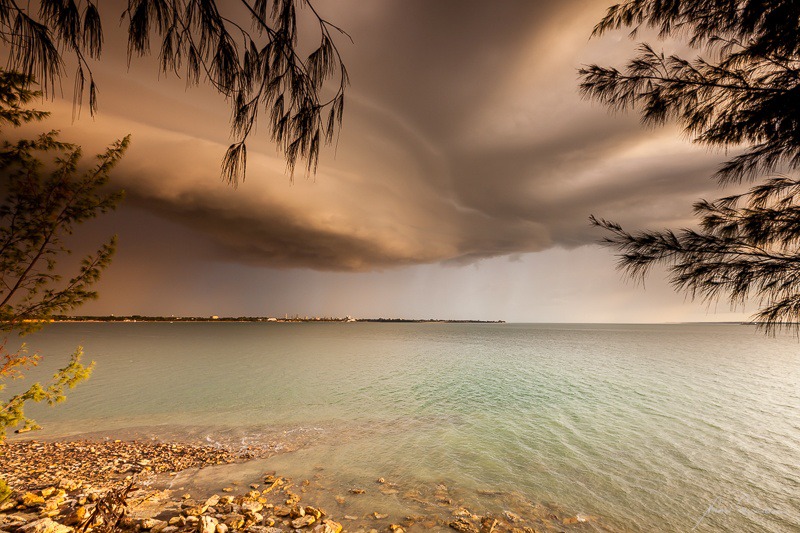 Shelf Cloud over Darwin - Darwin Foreshore