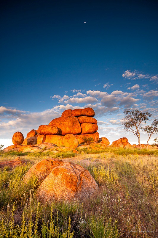 Moon at the Marbles - The Barkly
