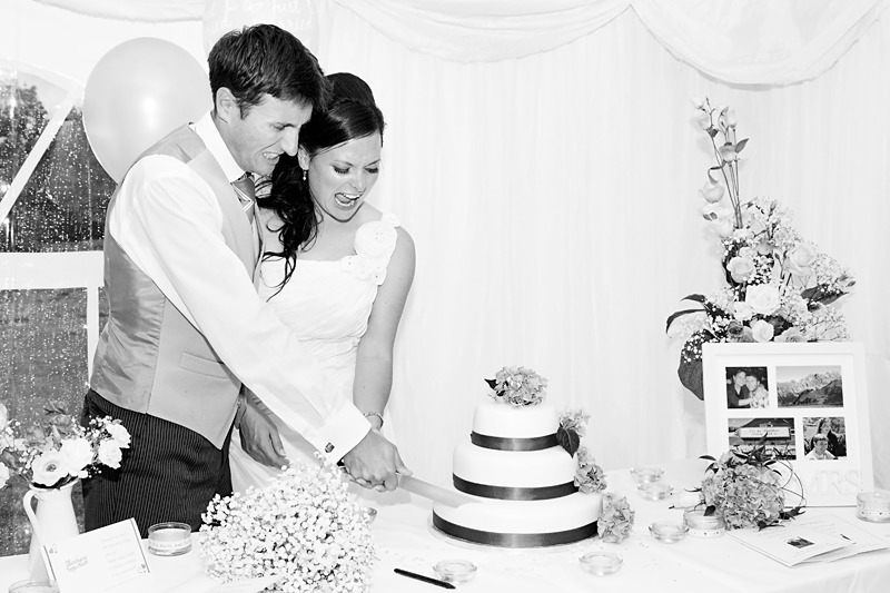 Wedding Cake Cutting | Lewes Sussex | Rachael Edwards Photography