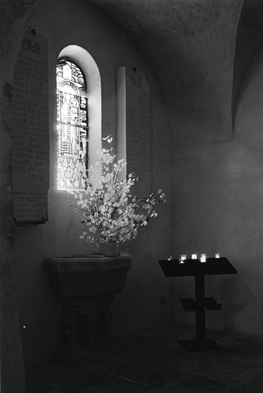 Eglise de la Garde Adhemar Provence - Churches