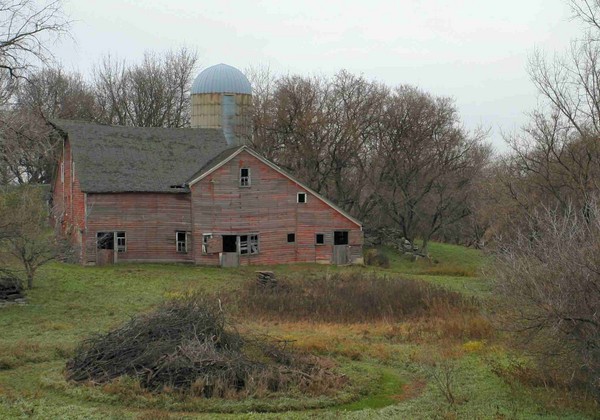 Becker County Barn - Barns & Remnants