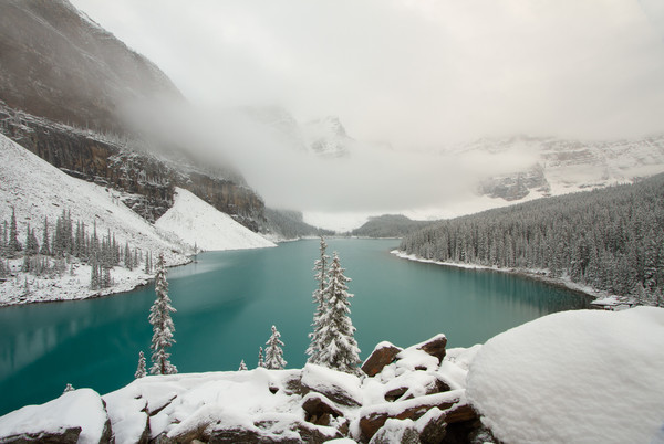 Lake Moraine in the snow - Canada