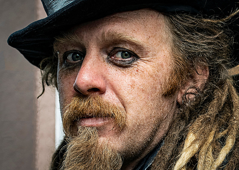 The Rogue - 100 People - This gallery is under reconstruction
