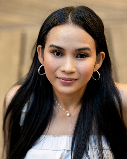  - Lei Anne