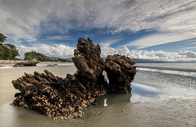 Pohara Beach - New Zealand