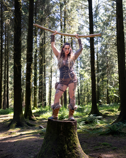  - Laura Viking