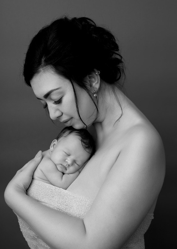 23 - Newborns, siblings & parents