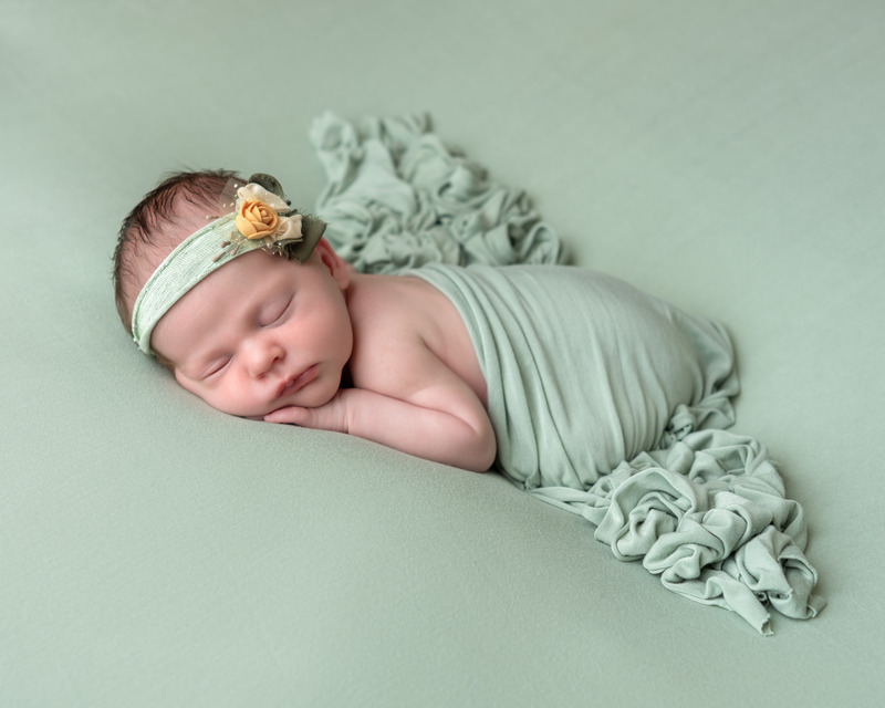 14 - Newborns, siblings & parents