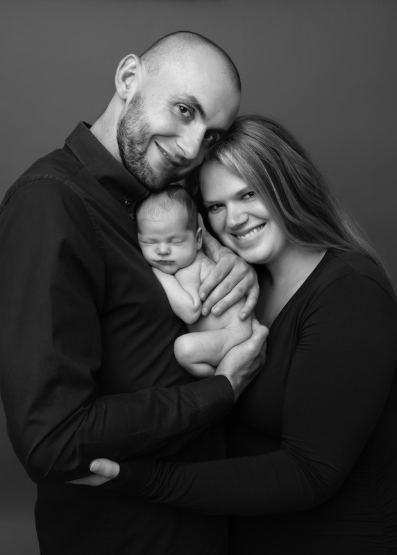 18 BW - Newborns, siblings & parents