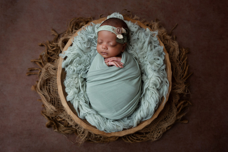 9 - Newborns, siblings & parents