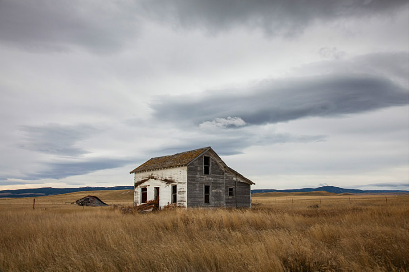 Deserted house, Judith Basin county - Abandoned on the Plains