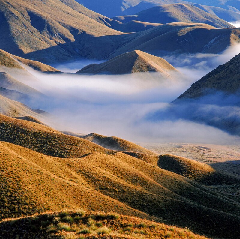 Morning Mists, The Lindis Pass, New Zealand. EDC083. - Greeting Cards from around the world.