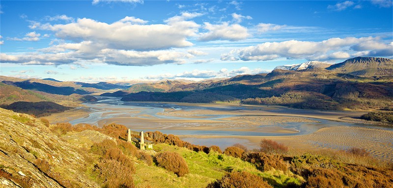 Cadair Idris and the Mawddach Estuary , Snowdonia EDC246 - Wales and Northern Ireland
