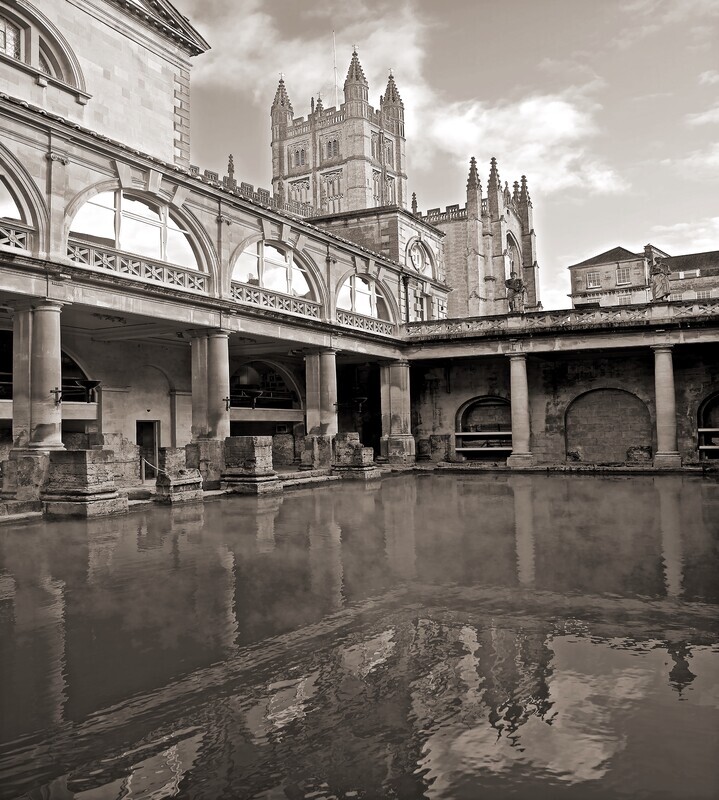 Bath Abbey and the Roman Baths. EDC269 - Bath
