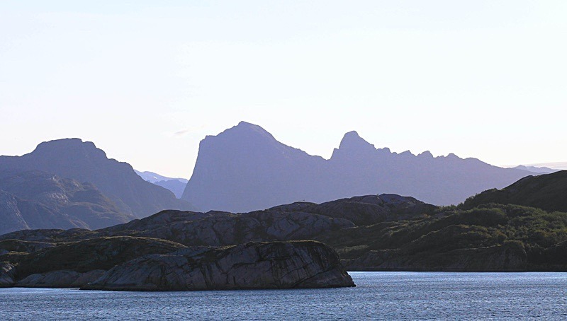 Lofoten - Norwegian coastal road