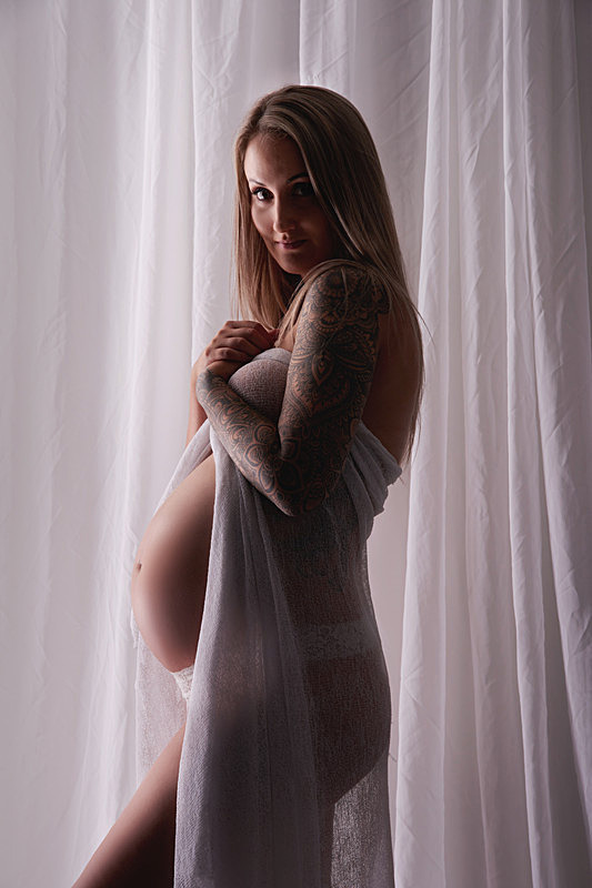 Artistic Pregnancy Photography - Pregnancy