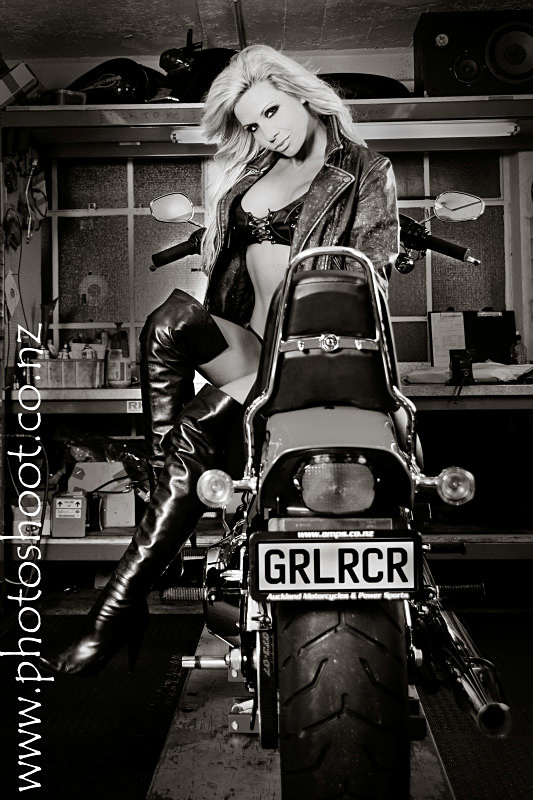  - Kelly Windsor - Harley Shoot