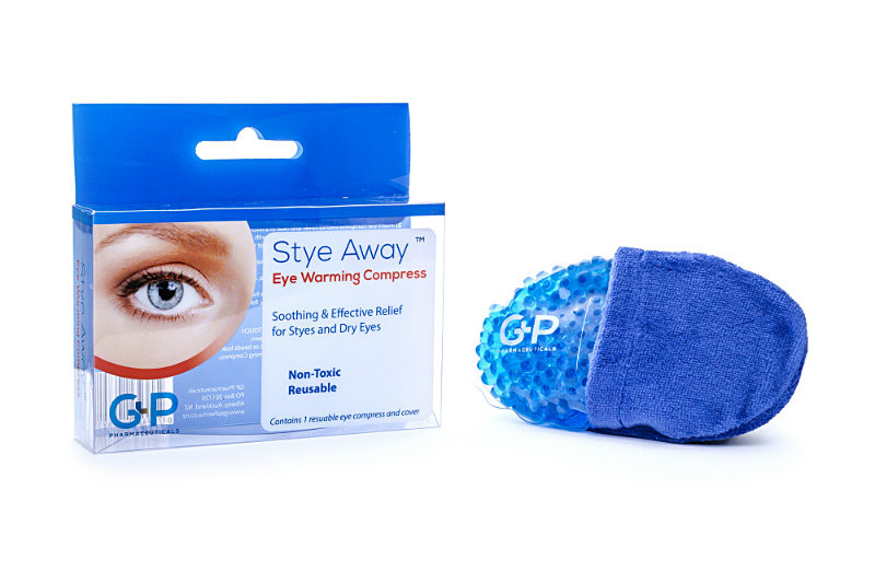 Pack Shot Angled With Reflection - Product Photography