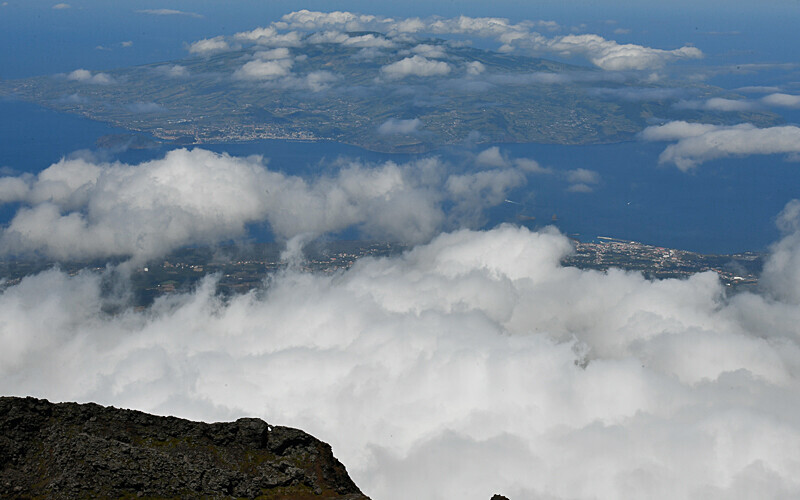 Faial (view from the top of Pico) - Açores 2020