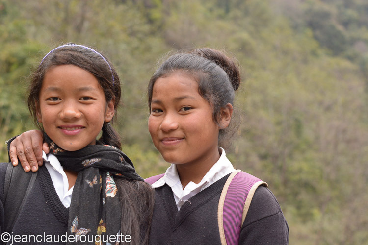 Schoolgirls in Chomrong - Annapurna conservation area (Népal 2014)