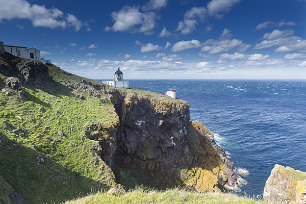 St Abb's Head - Lighthouses of Scotland