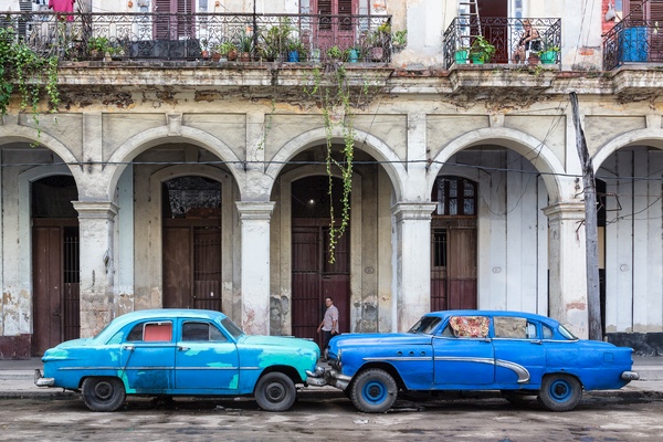 Bumper to bumper, Havana - Cuba