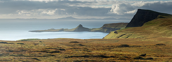 From the Ramasaig road to Neist Point and the Outer Hebrides - Inner Hebrides - Skye and Eigg