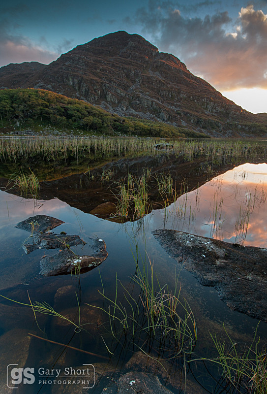 Carreg y Saeth reflection - Snowdonia images