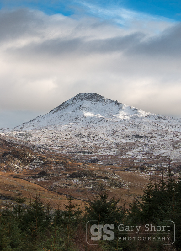 Snowcapped Yr Aran - Snowdonia images