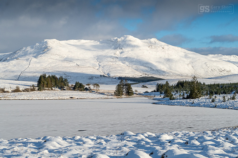 Arenig Fawr above Llyn Tryweryn - Snowdonia images