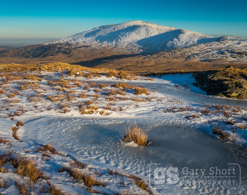 Moel Siabod winter shadows - Snowdonia images