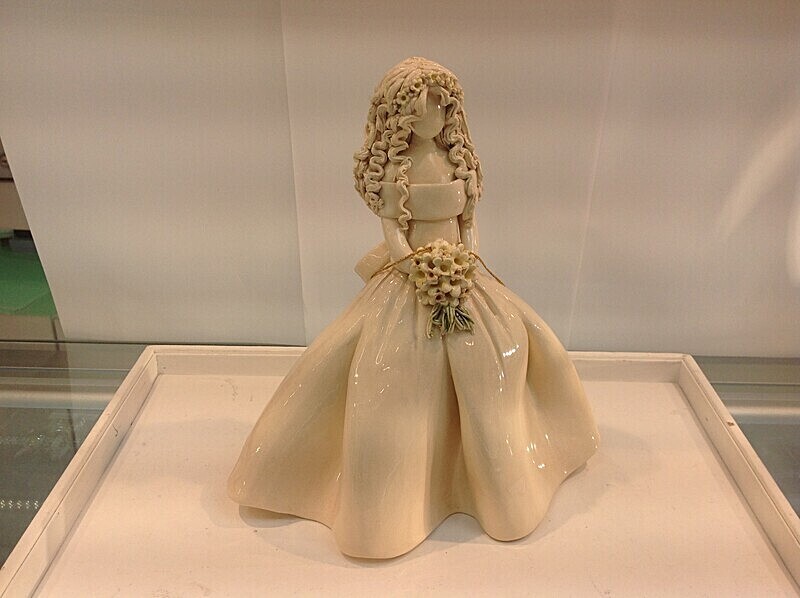 Crinoline bride.   8' tall.    £79.00 - Barbara Lea Pottery