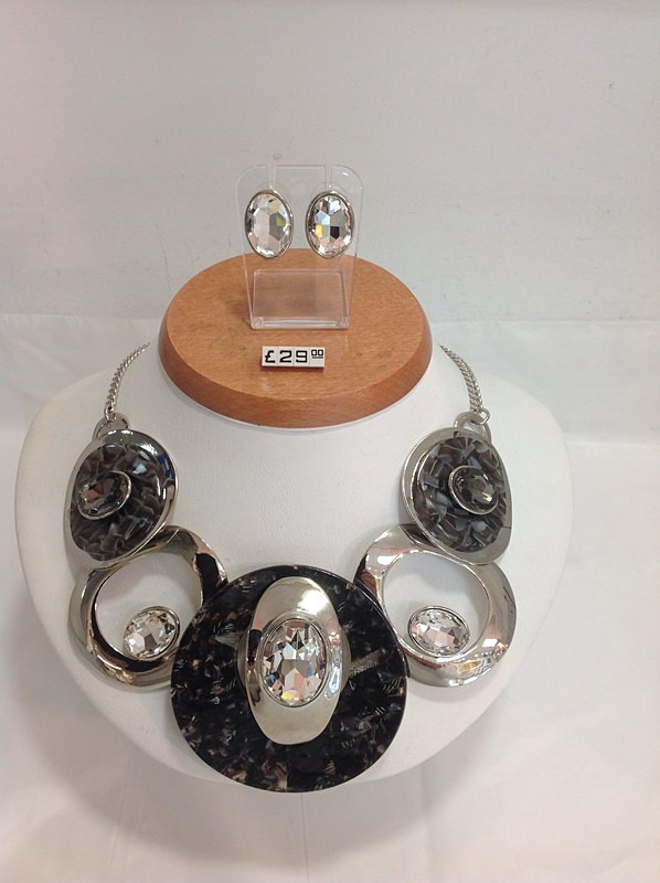Set 4 - Fashion Jewellery    All sets £29.00