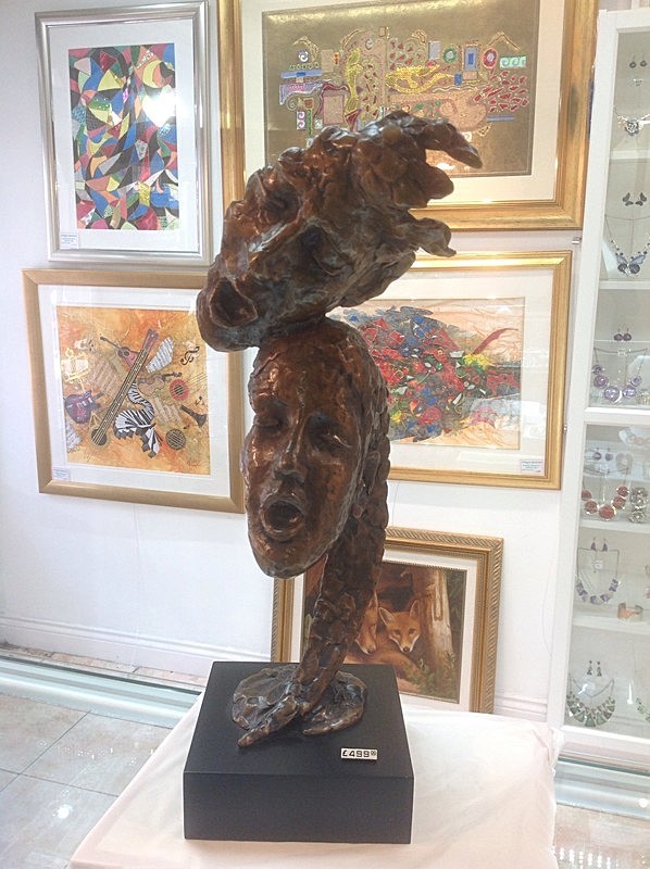  - Pure bronze sculptures