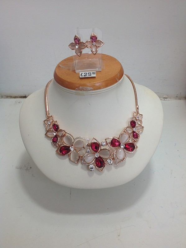 Set 56 - Fashion Jewellery    All sets £29.00