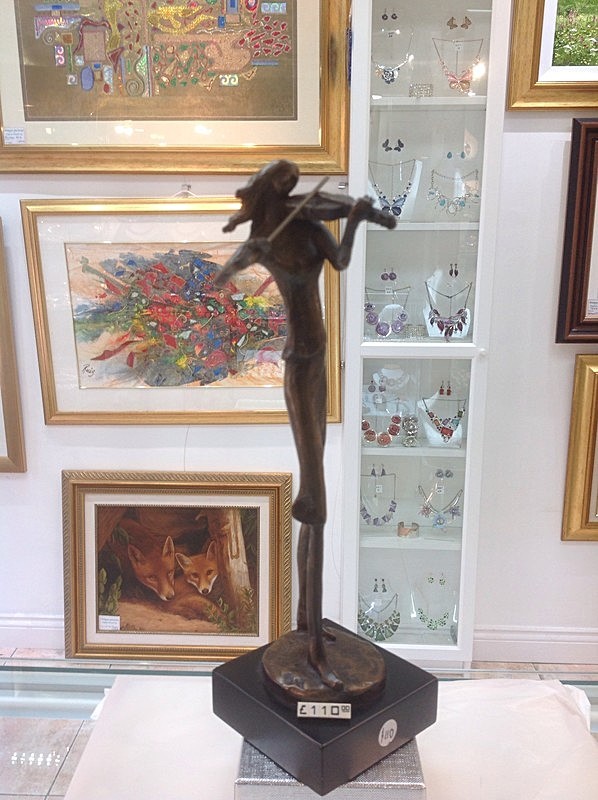Pure bronze sculpture £110.00 - Pure bronze sculptures