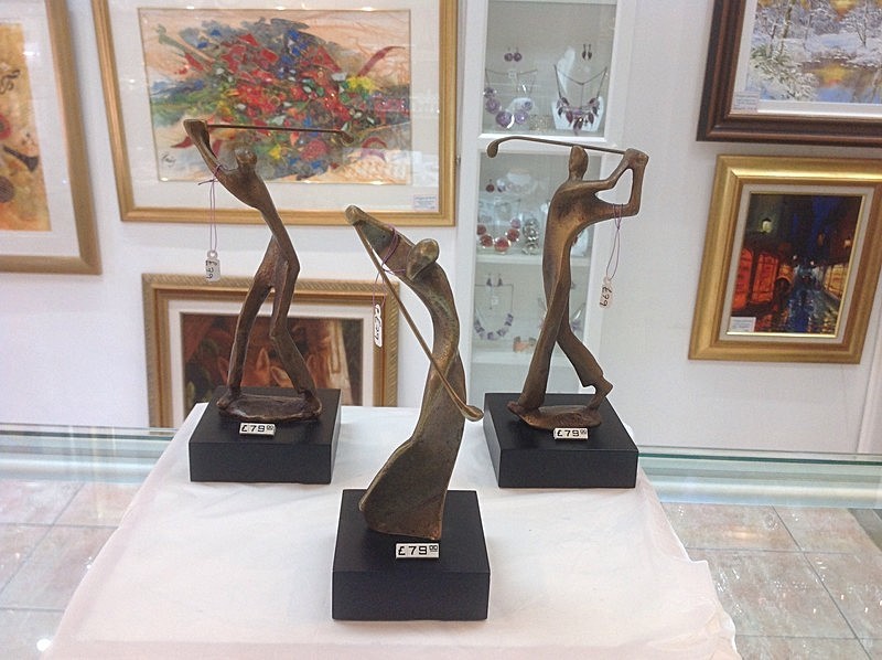 Pure bronze golfers £79.00 each - Pure bronze sculptures
