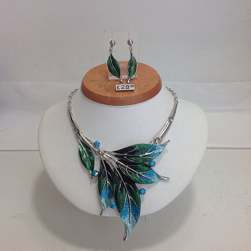 Set 54 - Fashion Jewellery    All sets £29.00