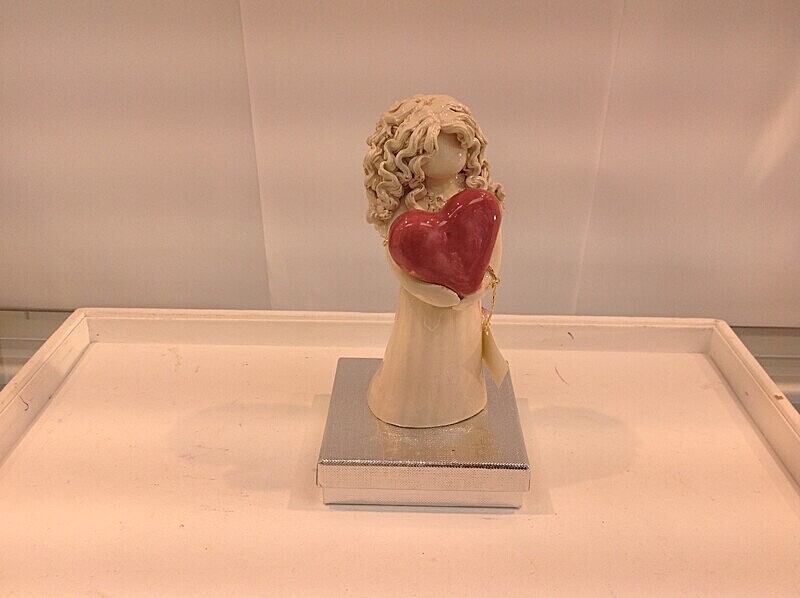 Clare with heart    £32.00 - Barbara Lea Pottery
