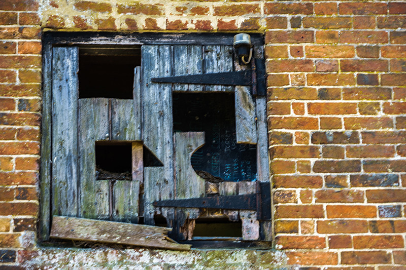 Hole in the wall - Out and About