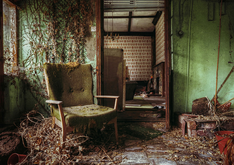 Veronica's Chair - 'Abandoned Ireland'