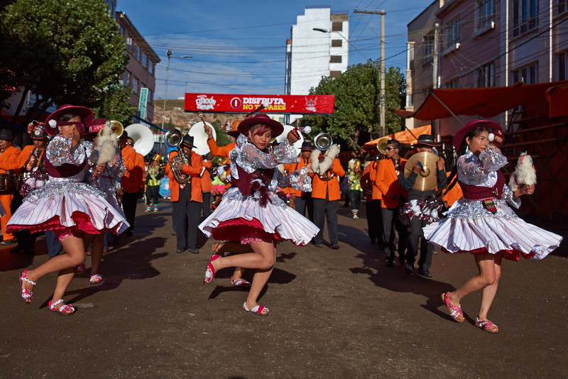 Llamerada Dance Group - Oruro Carnival 2017
