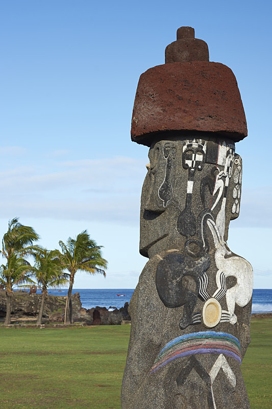 Moai statue - Easter Island (Isla de Pascua)
