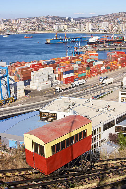 Ascensores of Valparaiso - Coastal Chile