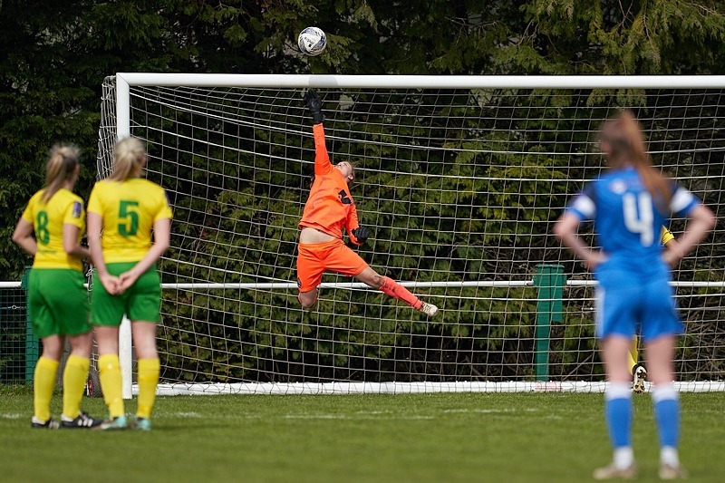  - Larkhall Athletic Women - 2021/22