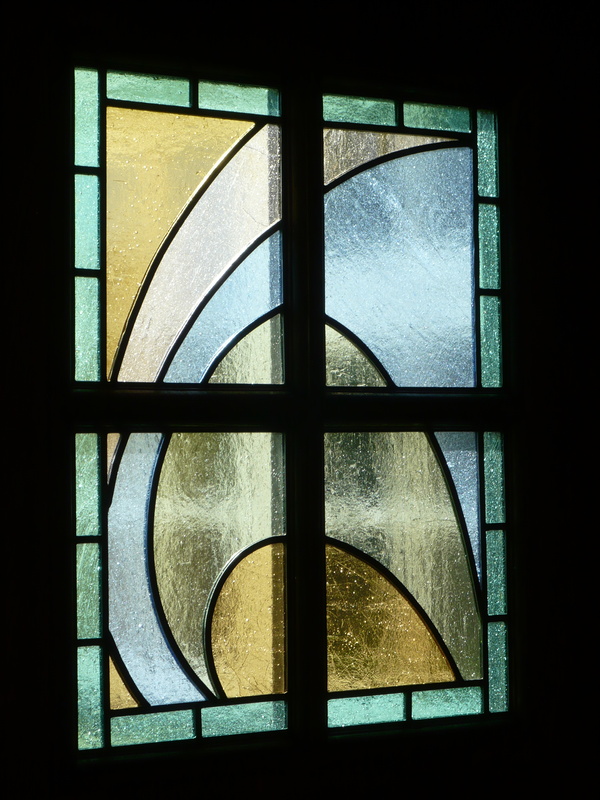 Oak front door| Carole Gray | Stained glass commission