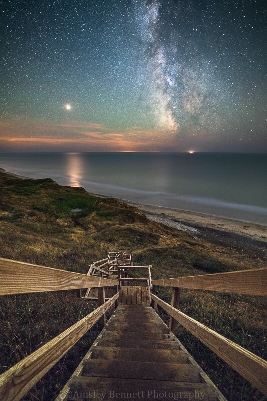 ab574 Milky Way and Mars at Compton steps - The Isle of Wight by night