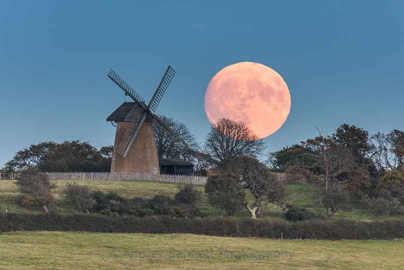 ab308 Supermoon Bembridge windmill - Bembridge and St Helens