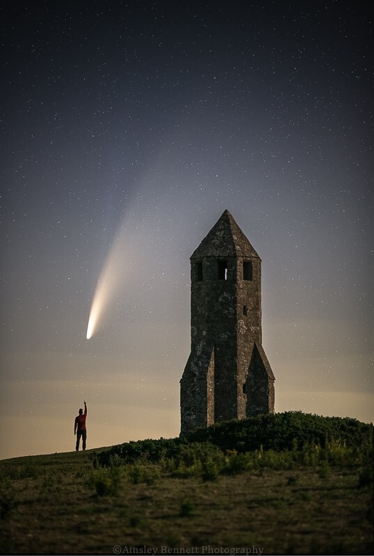 ab603 Comet NEOWISE at the Pepperpot - The Isle of Wight by night