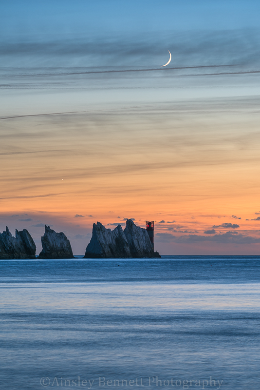ab337 Crescent moon and Venus over the Needles - The Needles and Alum Bay
